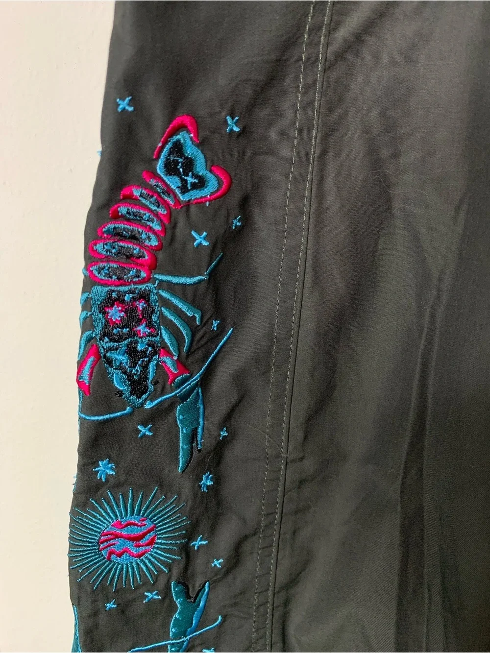 Howler Brothers Board Shorts 7” sz medium 33” waist “Cosmic Crawfish” line